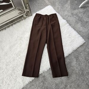 Alfred Dunner Classics Pull On Easy Pants With Pockets. Brown. Size 8. New.